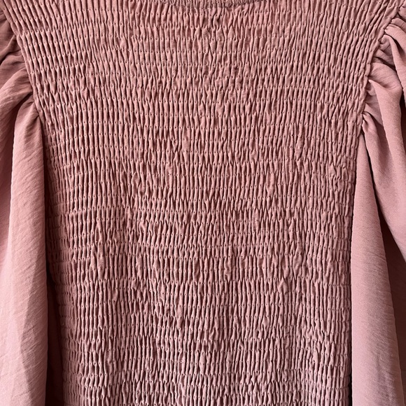 Selling pink dress - Picture 3 of 3